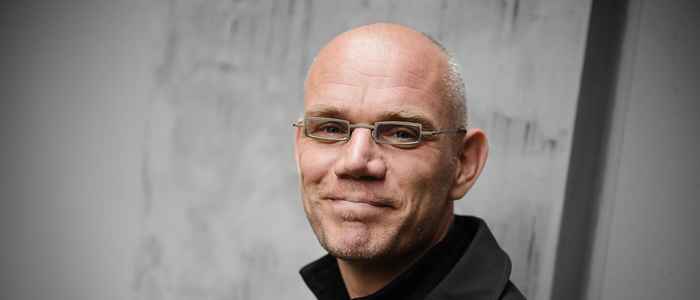 dhr. prof. dr. Mark Deuze, medewerker FGw, hoogleraar Mediastudies, i.h.b. journalistiek
